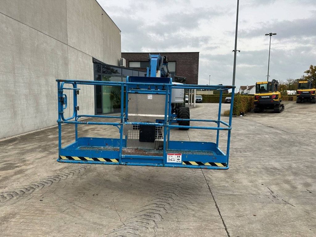 Articulating boom lift Genie Z80/60 26m Diesel 2007
