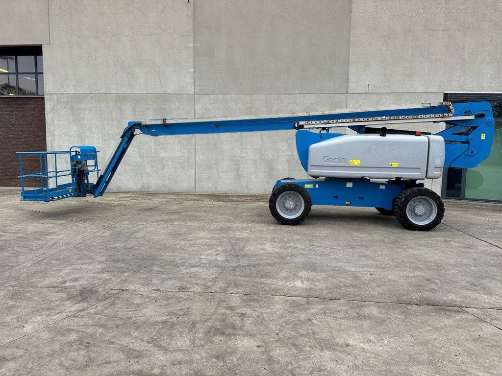 Articulating boom lift Genie Z80/60 26m Diesel 2007
