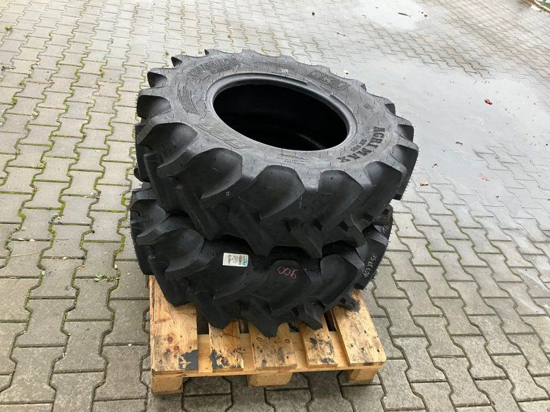 BKT 320 / 85 R20 AgriMax RT 855