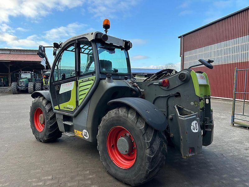 Claas Scorpion 7055