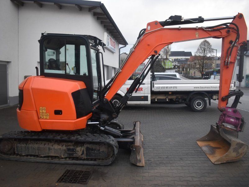 JCB 55Z-1 mit Powertilt