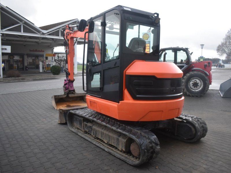 JCB 55Z-1 mit Powertilt