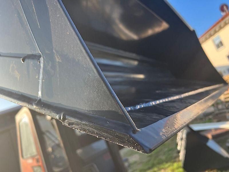 ÜBERLADER /SCHIEBESCHAUFEL