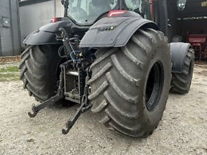 Valtra T215D