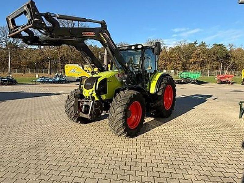 Claas Arion 430