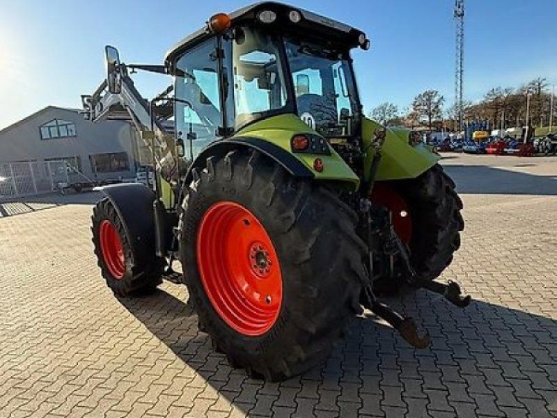 Claas Arion 430
