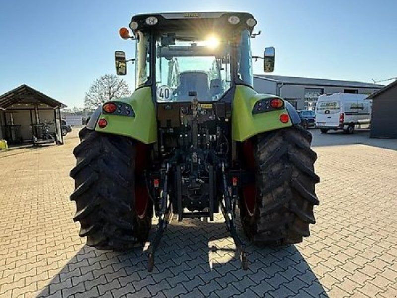 Claas Arion 430