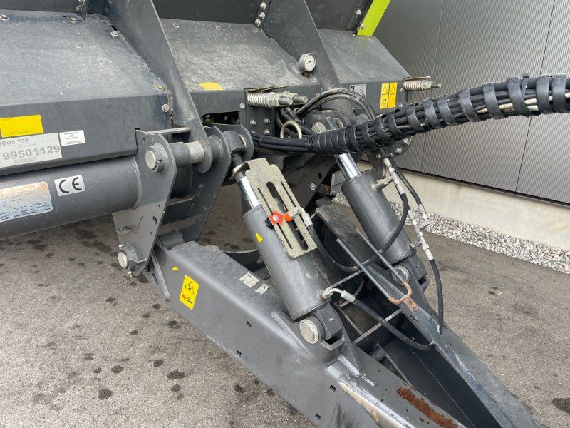 Claas Cargos 750