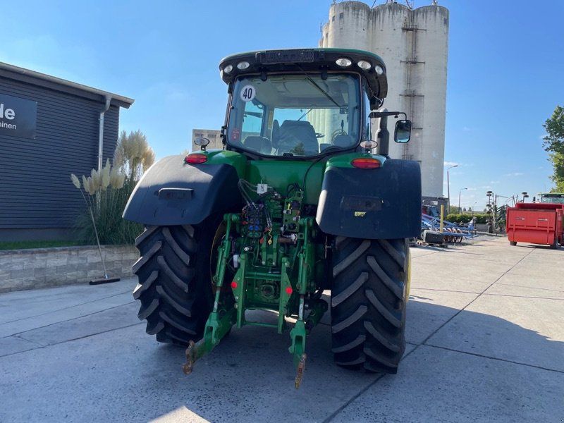 John Deere 8320 R e23