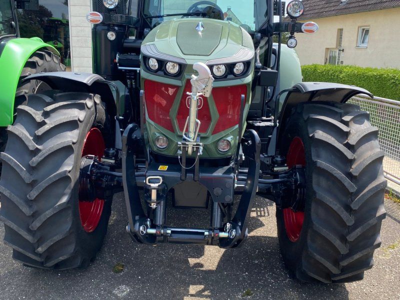 Deutz-Fahr 5115 G GS in Hürlimann tik Black Deal 