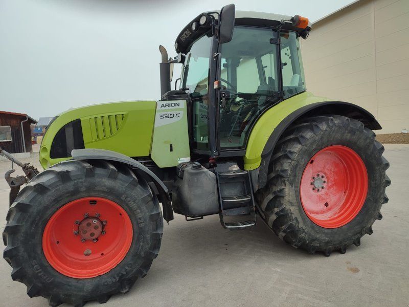 Claas ARION 660