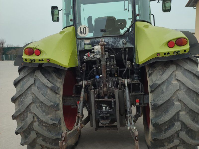 Claas ARION 660