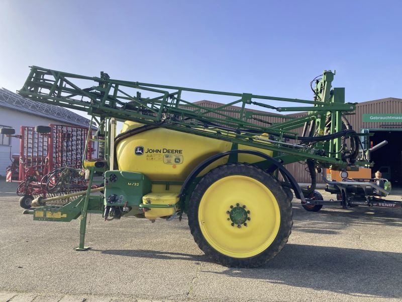 John Deere M 732