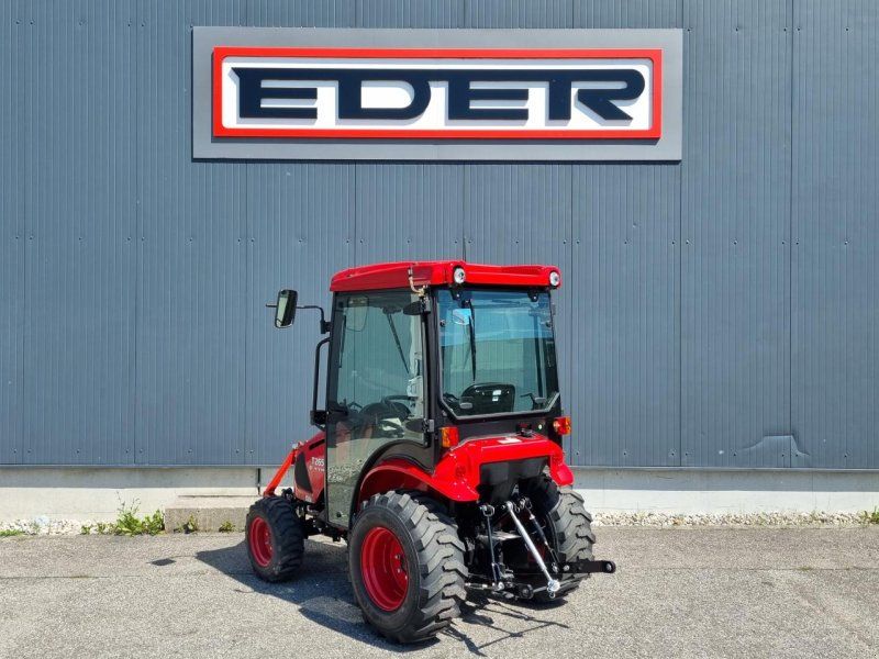 TYM T265 NH mit Fronthydraulik und Kabine