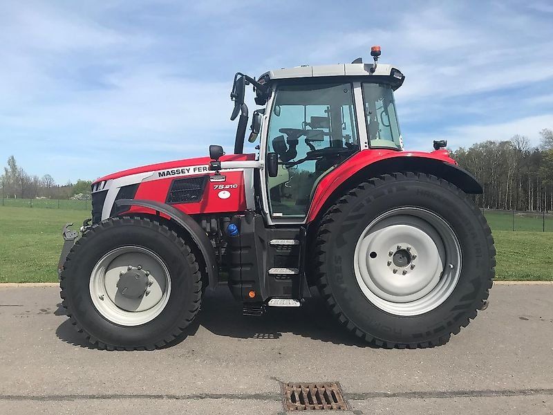 Massey Ferguson 7S210 Dyna-VT