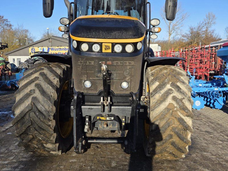 JCB FasTrac 8330