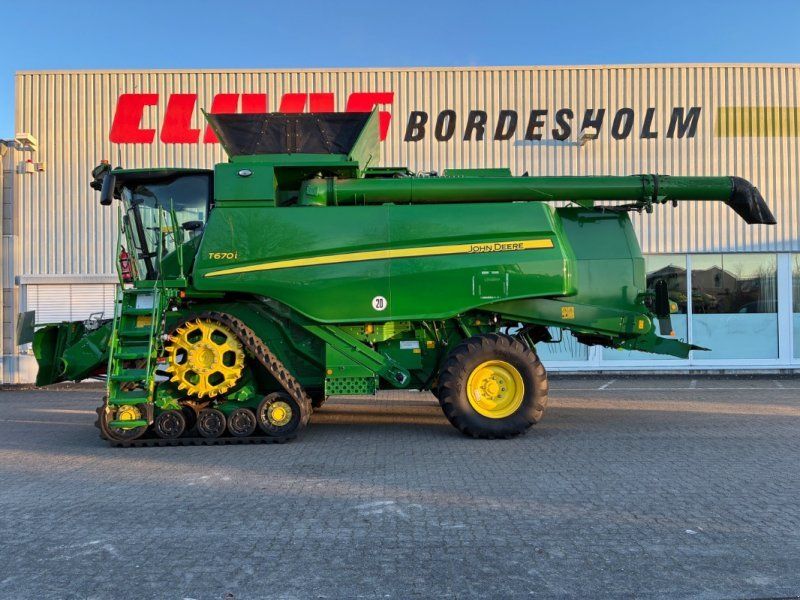 John Deere T 670 i Raupe