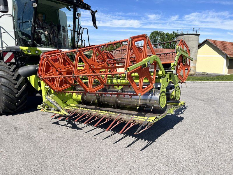 Claas C540 es Schneidwerk klappbar