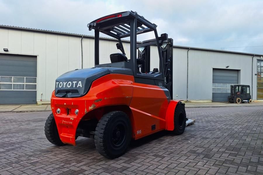 Toyota 9FBM70T Electric, 7 Tons Capacity, Lift Height 4.7