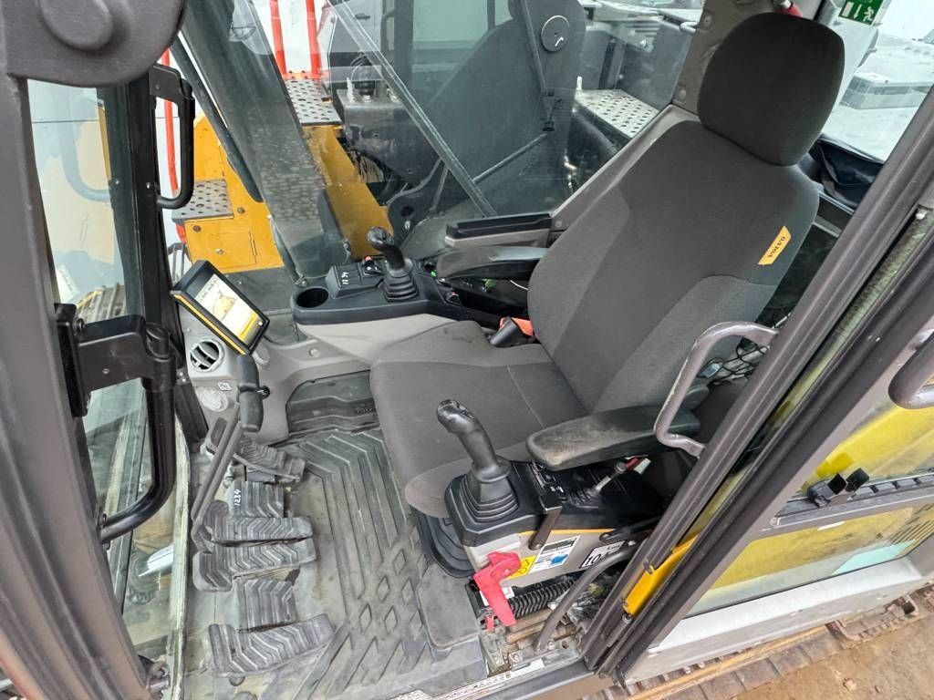 Volvo ECR355ENL - German Machine / Oilquick / Auto Lube