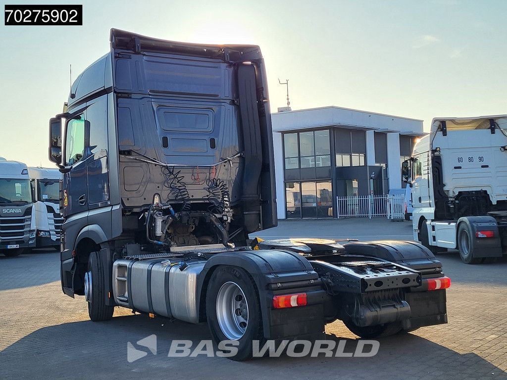 Mercedes Actros 1851 4X2 BigSpace 2x Tanks