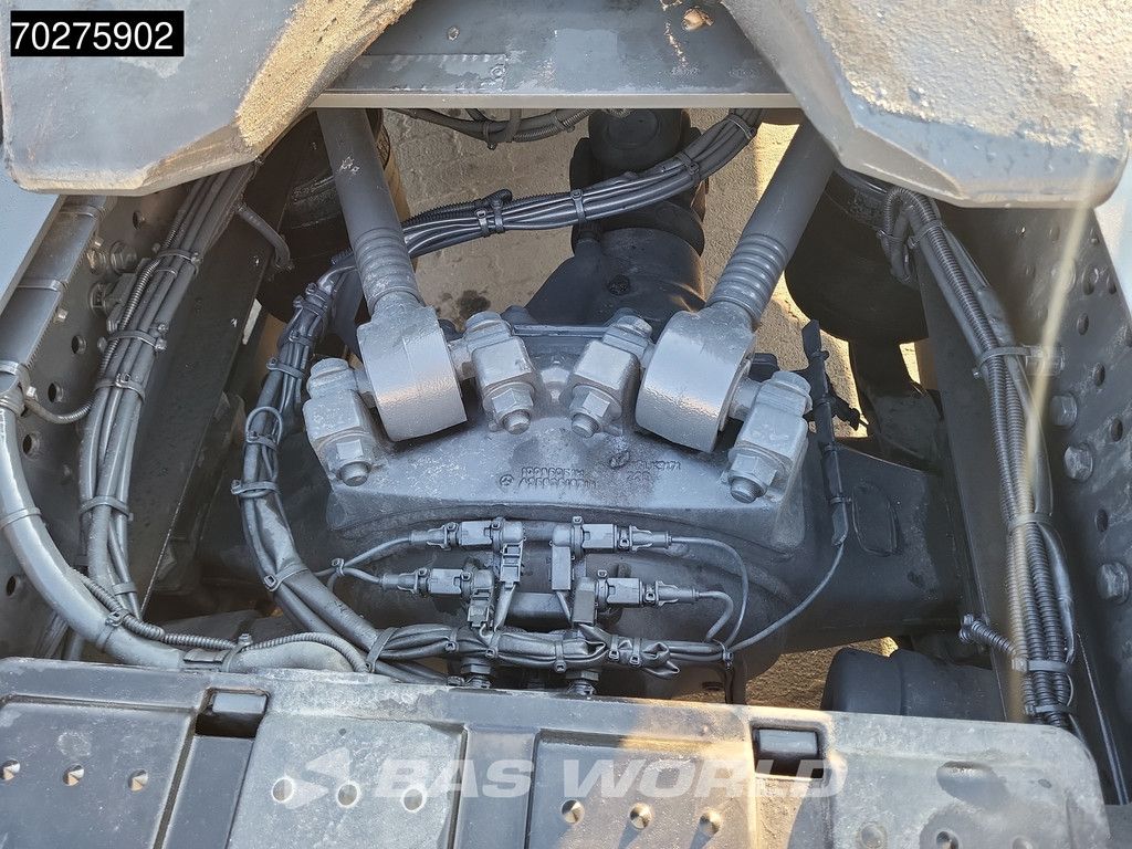 Mercedes Actros 1851 4X2 BigSpace 2x Tanks