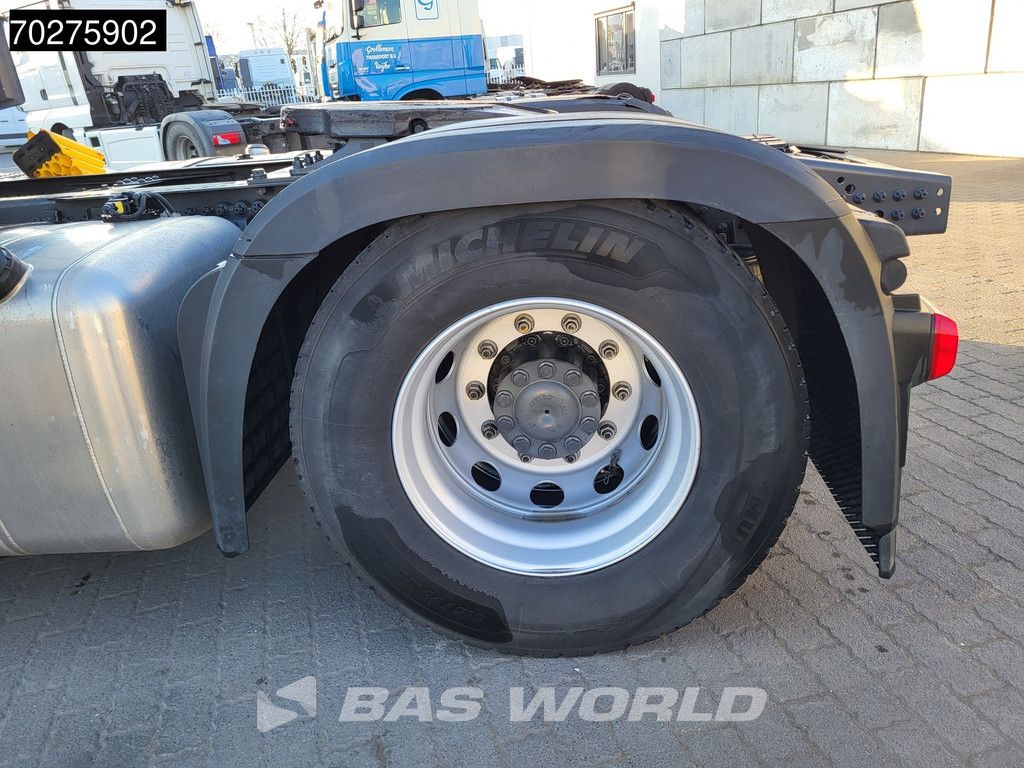 Mercedes Actros 1851 4X2 BigSpace 2x Tanks