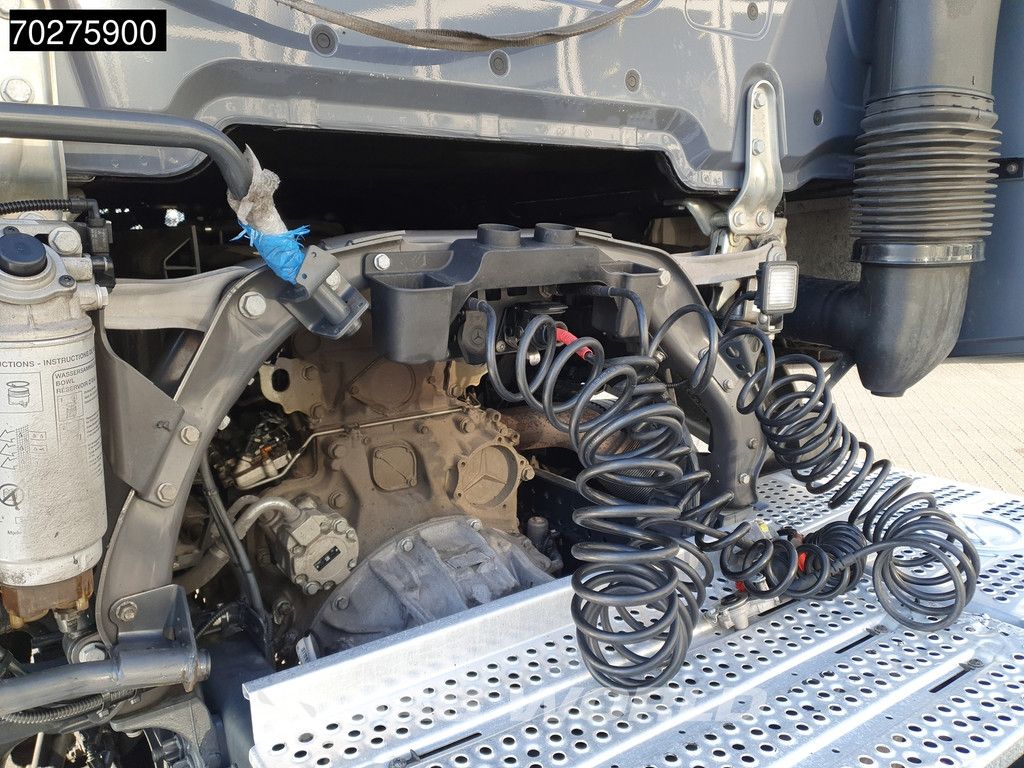 Mercedes Actros 1851 4X2 BigSpace 2x Tanks