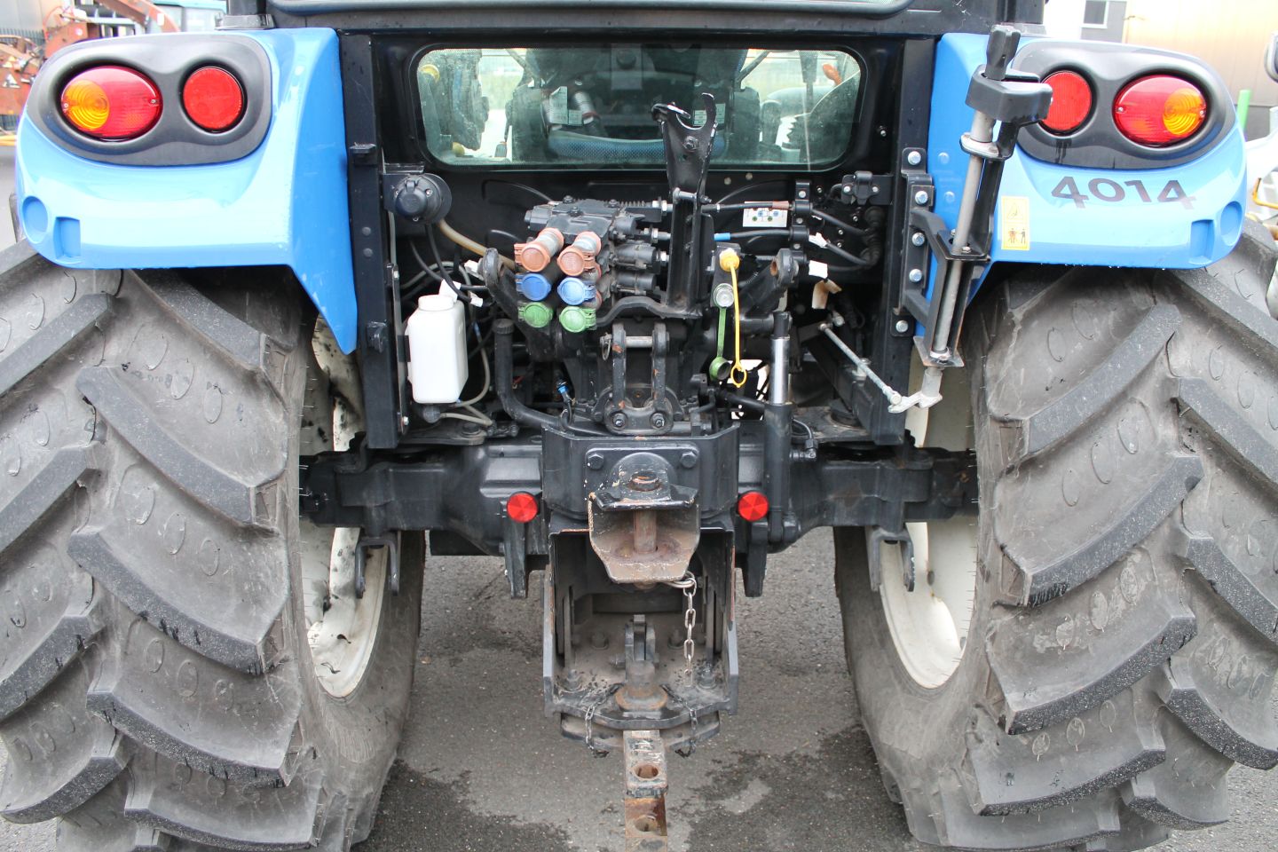 New Holland T4S.75