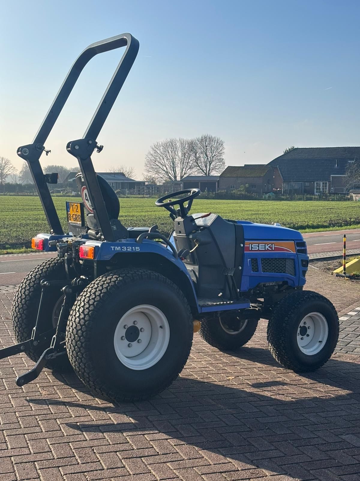 Iseki tm3215