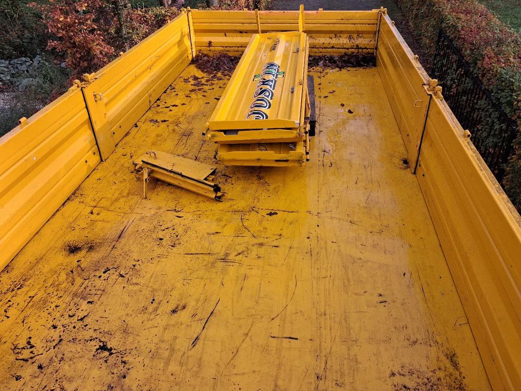 Joskin 3 zijdige kipper/dumper met opbouw