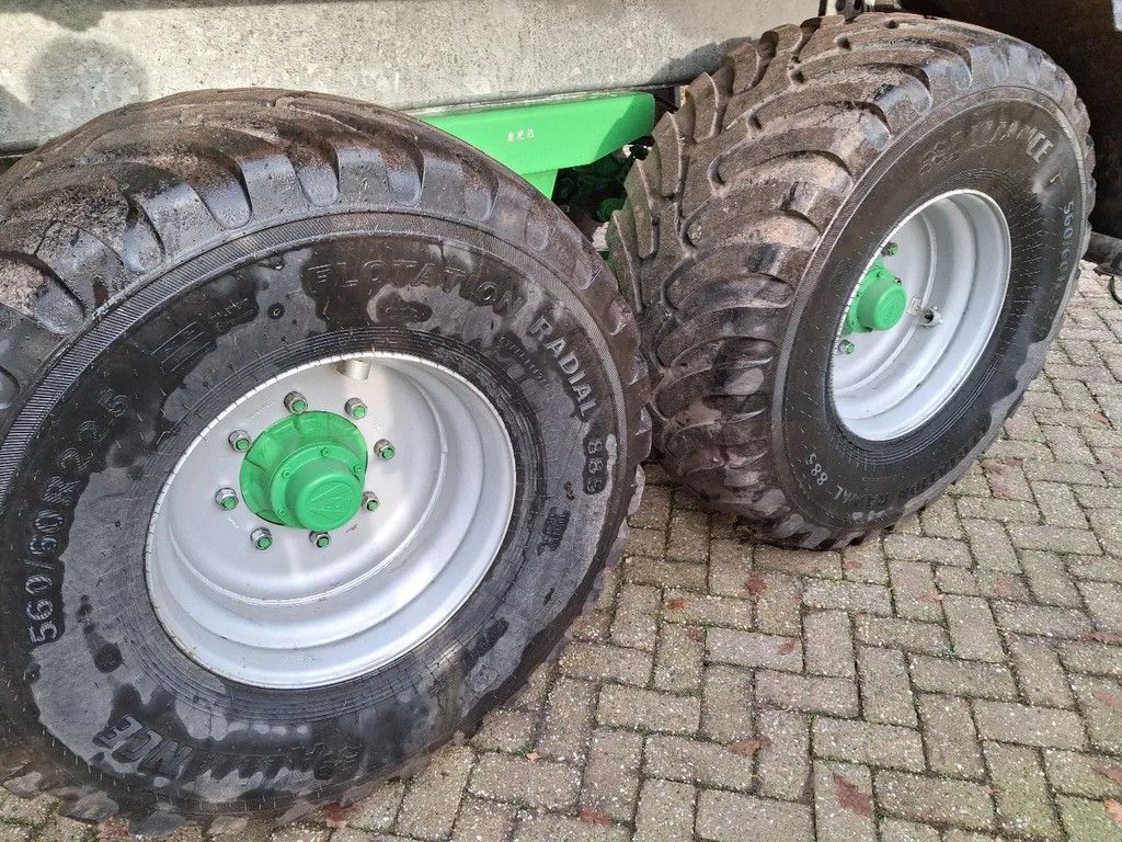 Joskin 3 zijdige kipper/dumper met opbouw