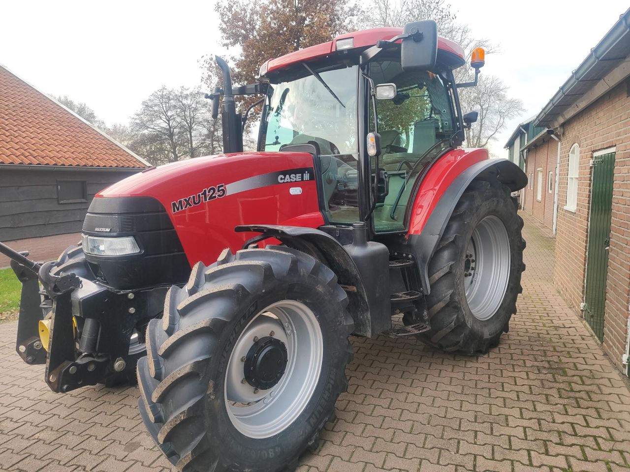 Prachtige Case MXU 125 met RTK GPS