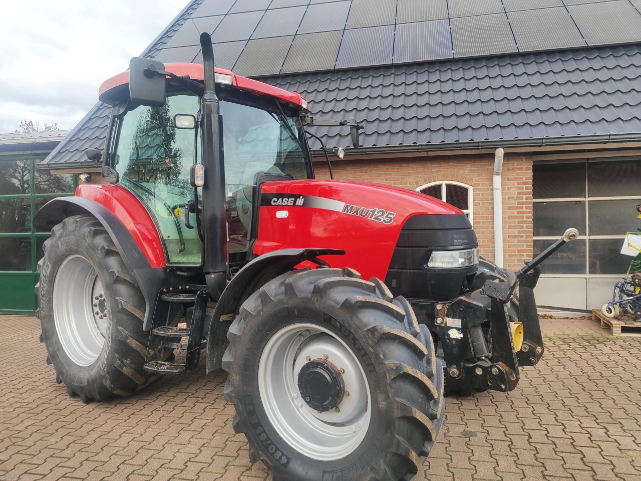 Prachtige Case MXU 125 met RTK GPS