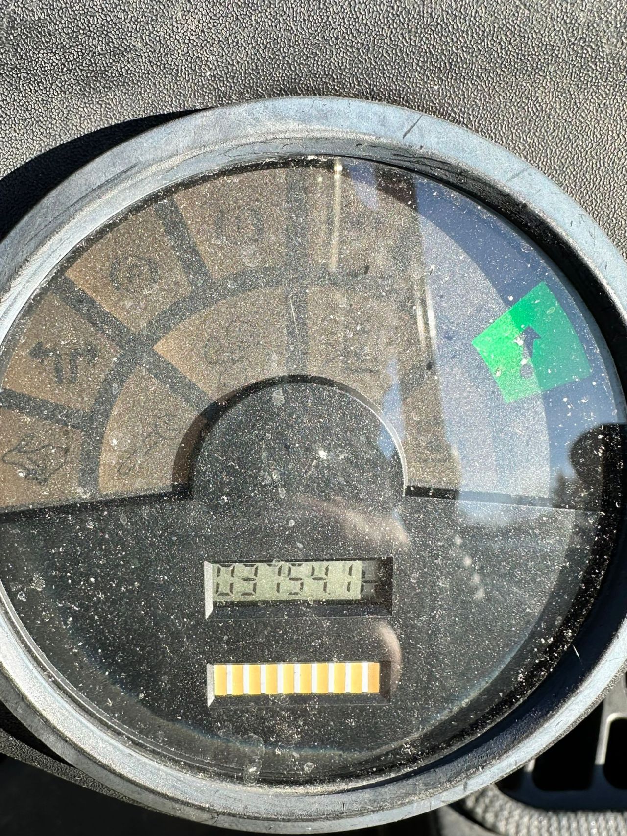 TE KOOP: zeer nette LINDE 2.5 HEFTRUCK