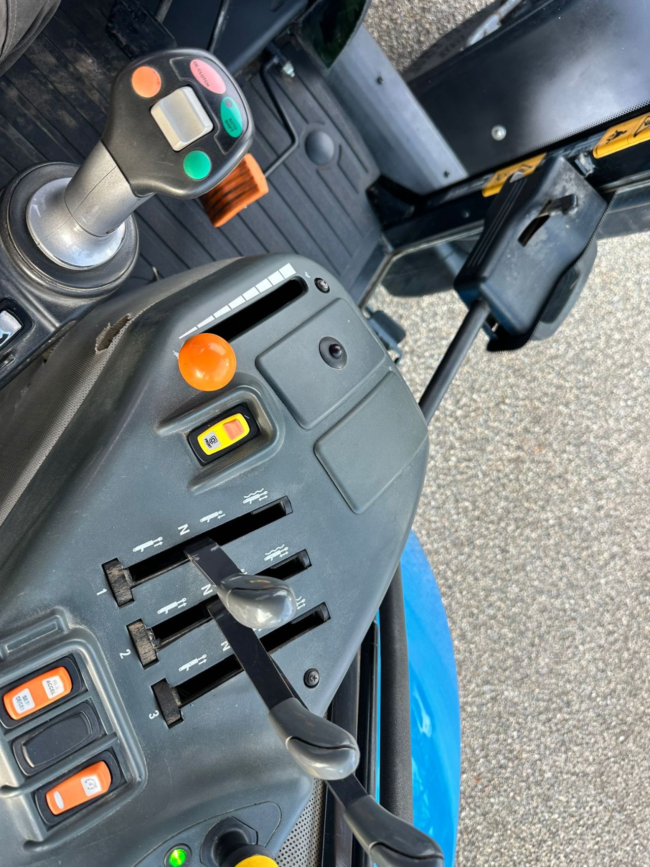 TE KOOP: zeer nette LANDINI 220 powermaster