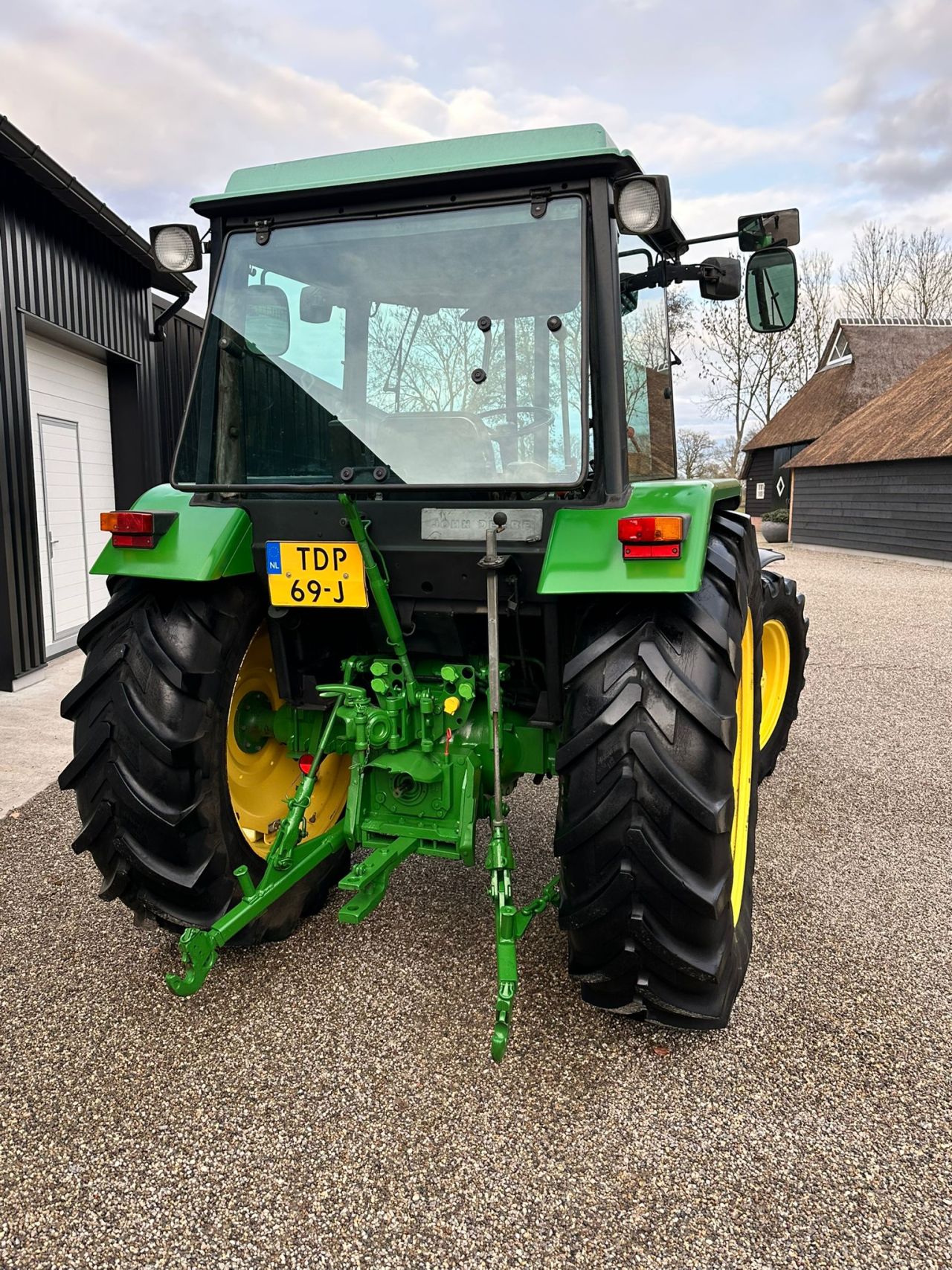 TE KOOP: zeer nette JOHN DEERE 2250