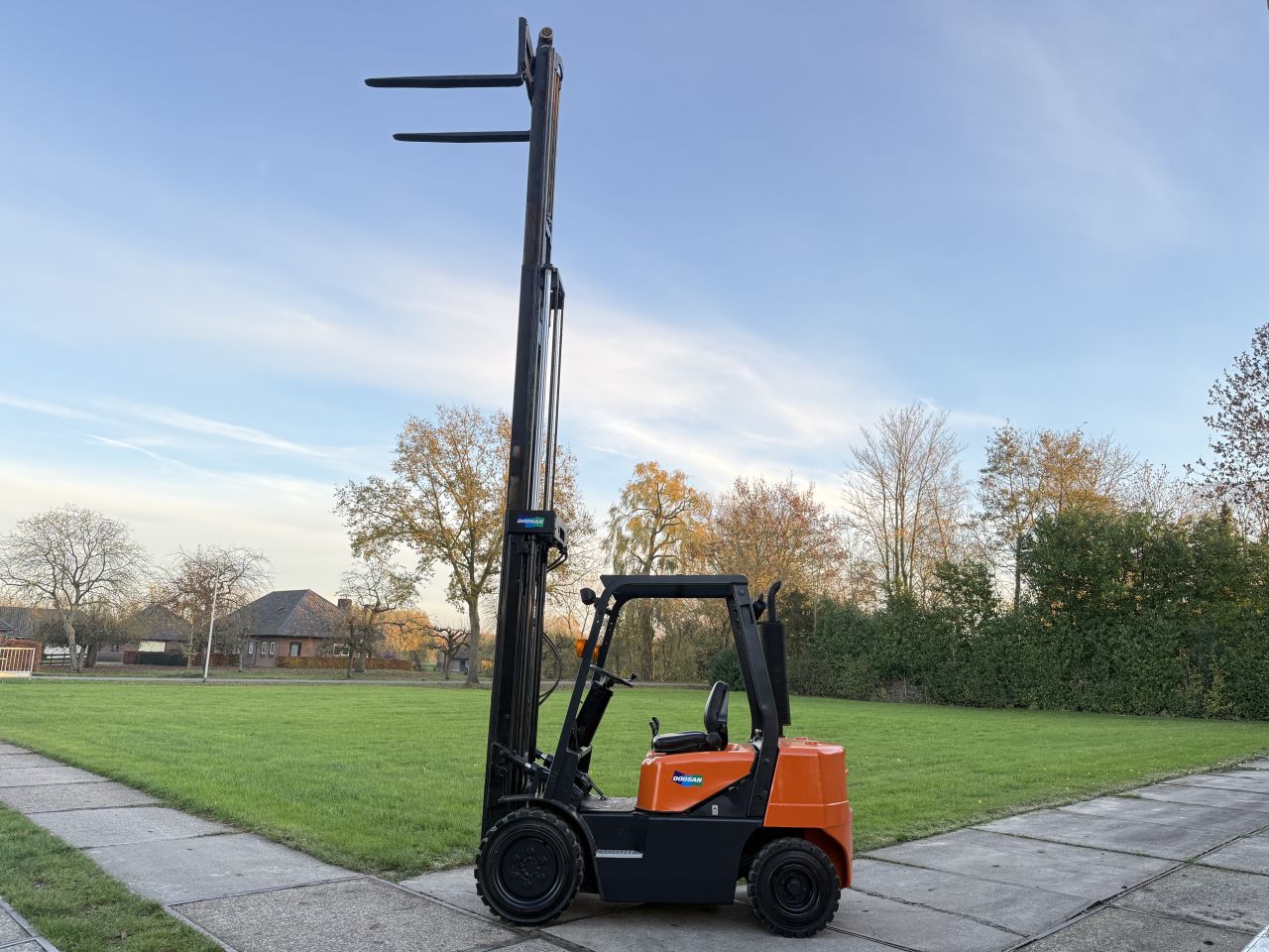 Doosan 2.5 tonner diesel heftruck 3-delig 4.7M 3900uur