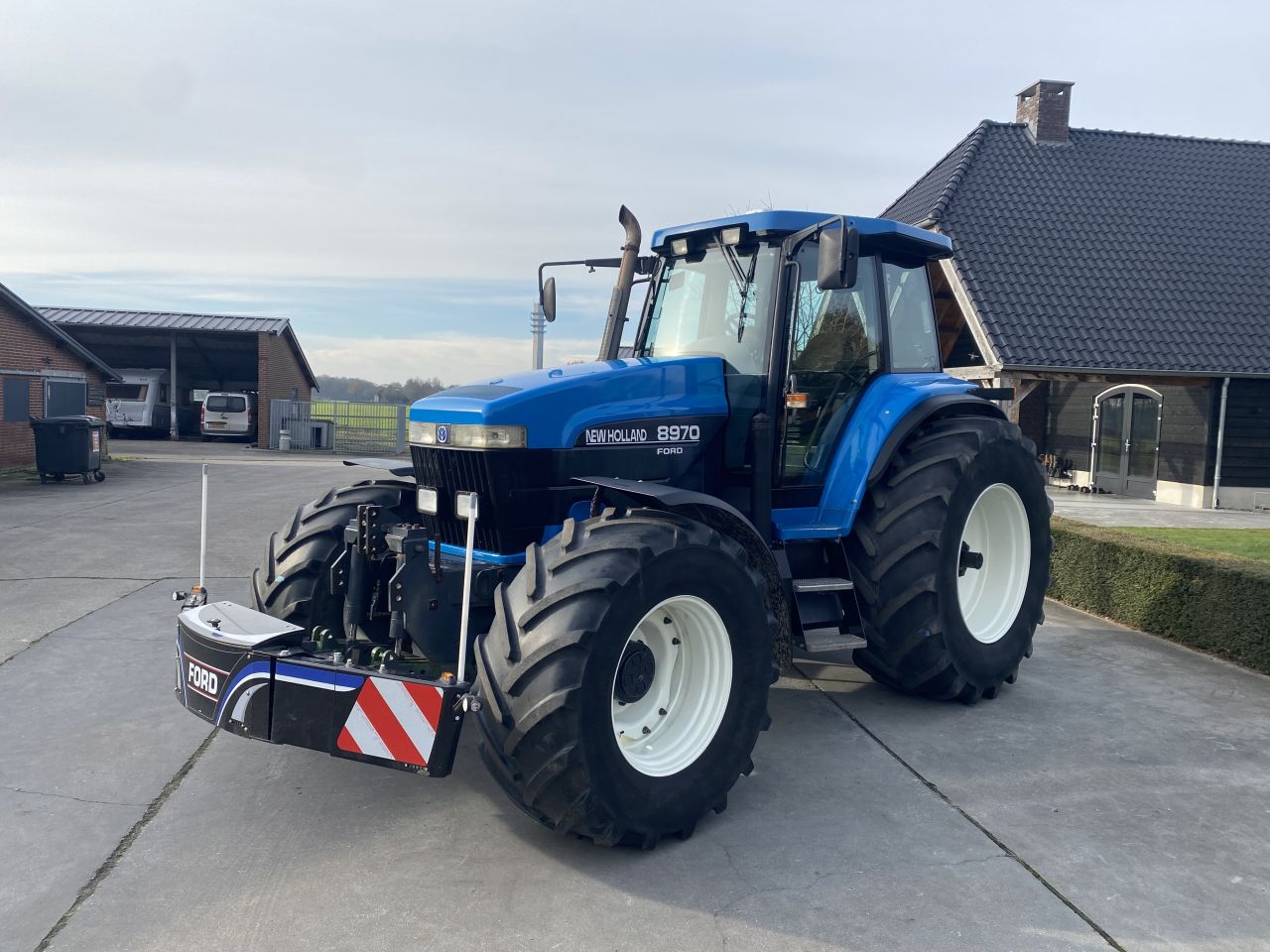 Mooie originele New holland 8970. Gps luchtremmen en fronthef