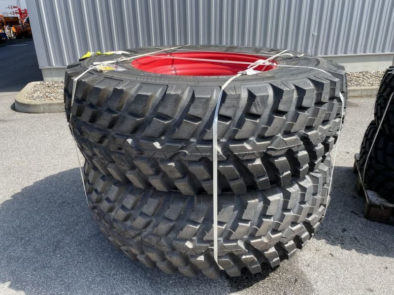 NOKIAN 420/65 R24 & 480/80 R30