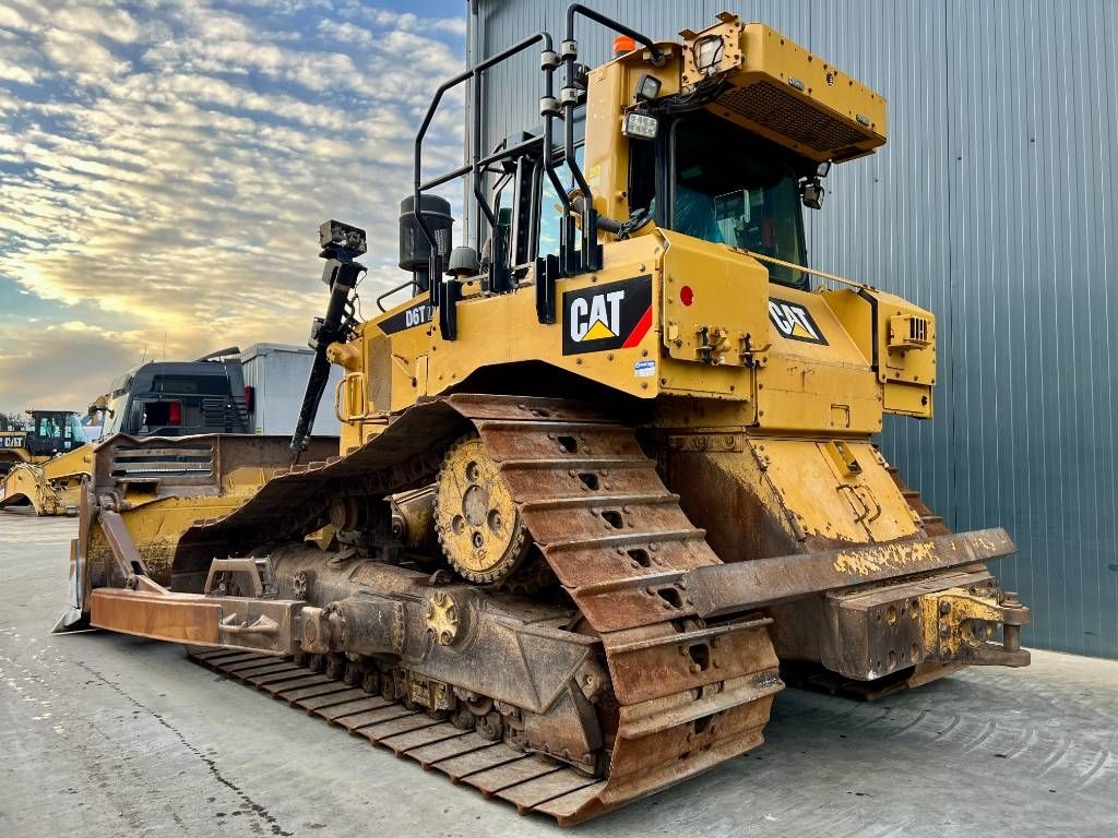 CAT D6T LGP