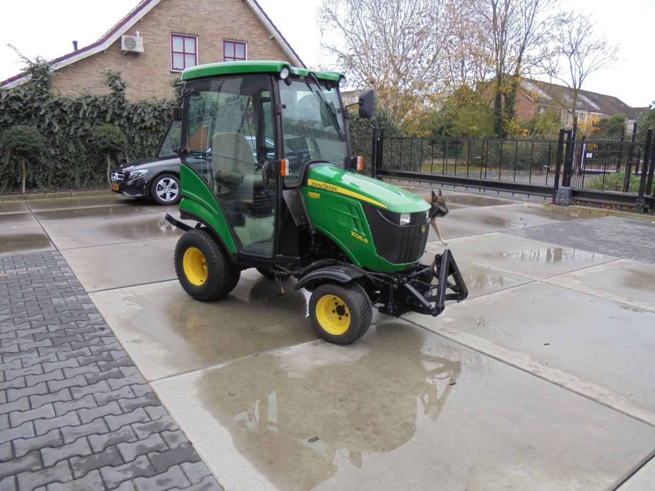 John deere 1026R