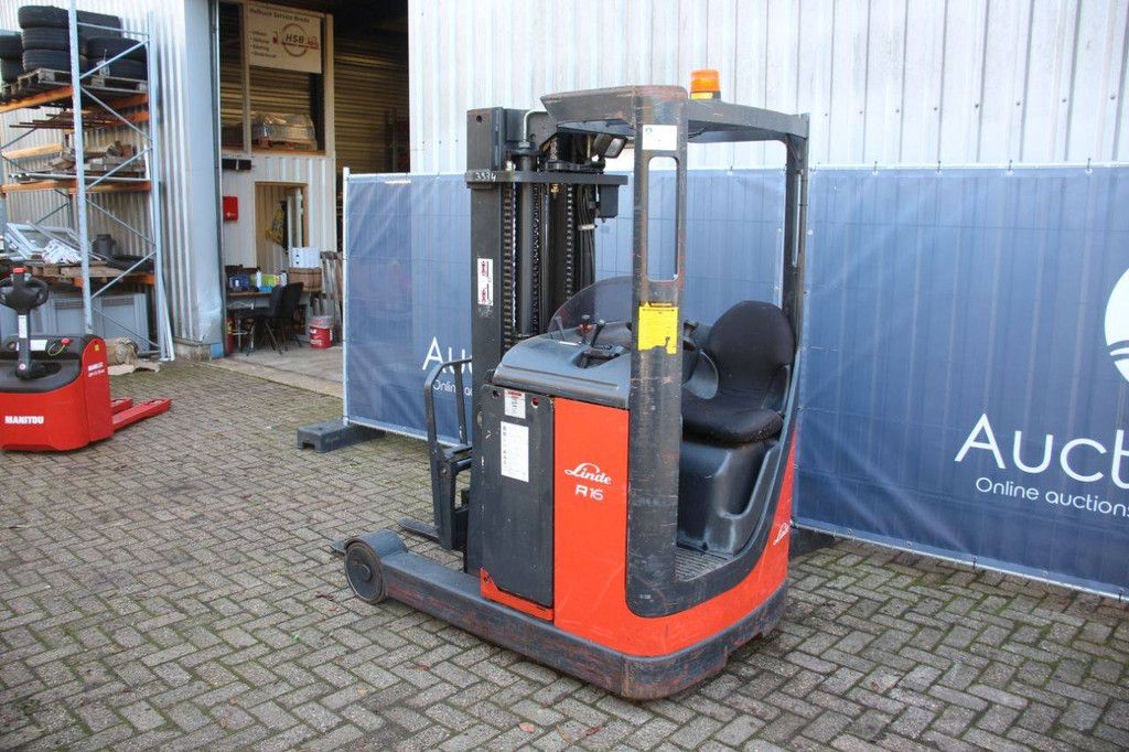 Reach truck Linde R16N Electric 1600kg 4.7m 1995