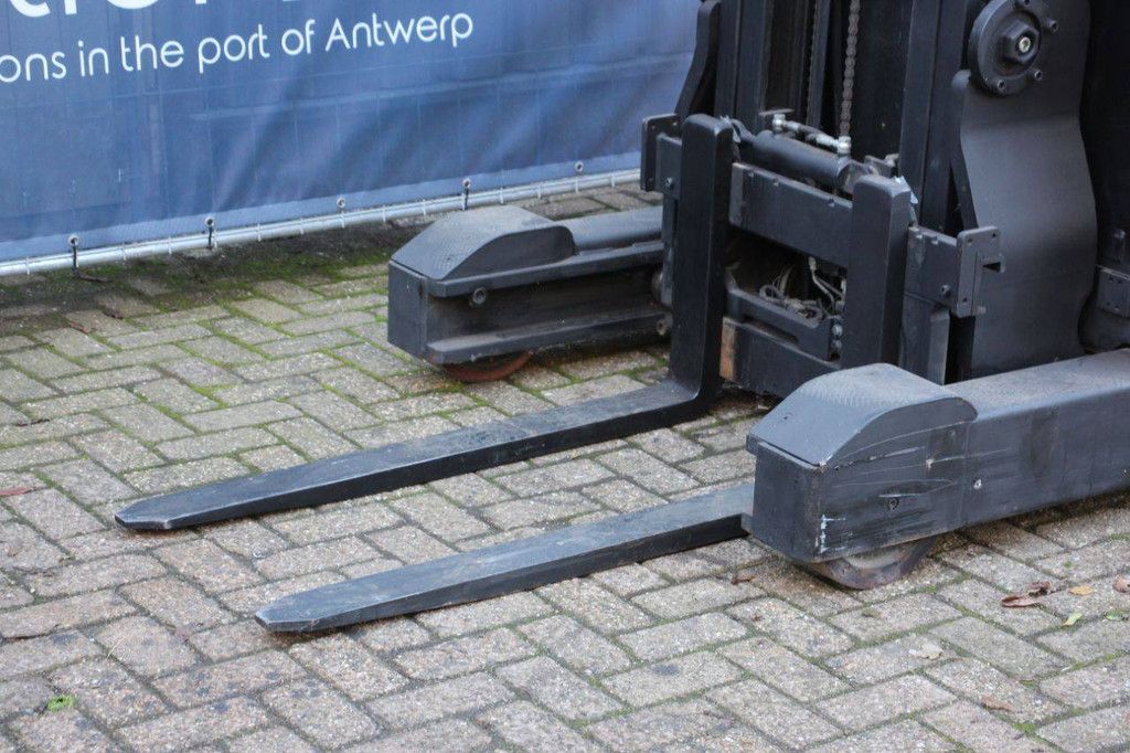 Reach truck BT RRE140 Electric 1400kg 5.7m 2014