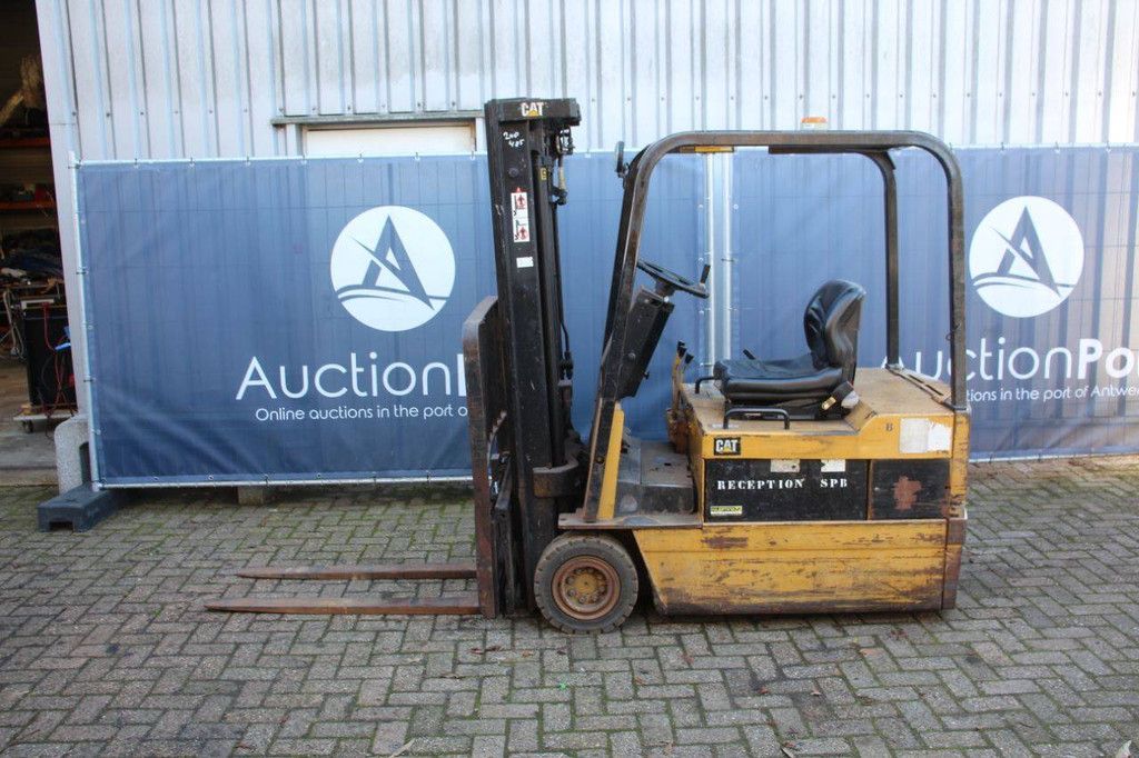 Forklift Caterpillar F35 Electric 1750kg 4.85m 1994