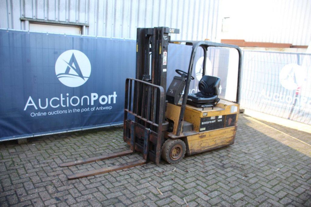 Forklift Caterpillar F35 Electric 1750kg 4.85m 1994
