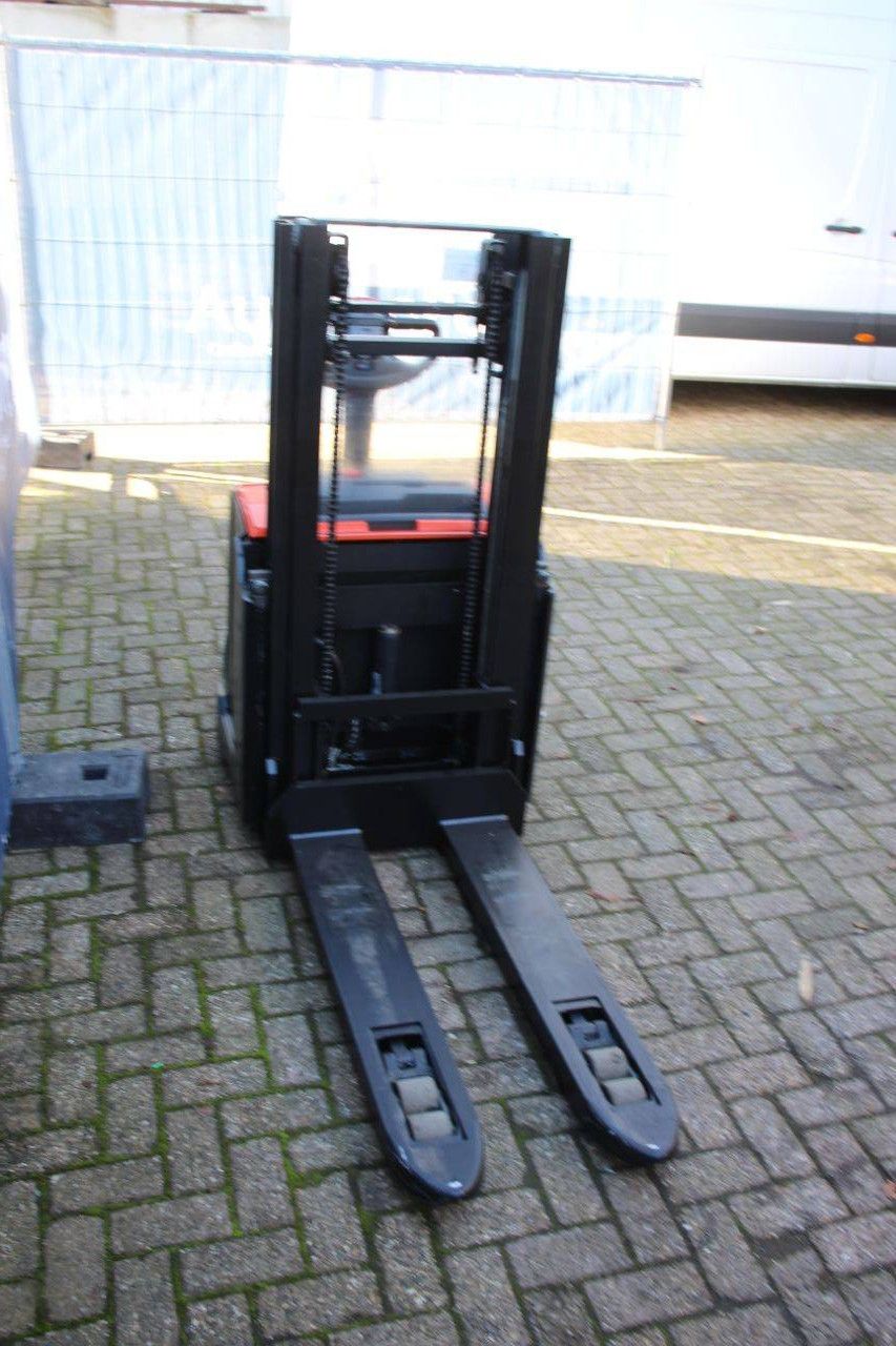 Stacker Toyota SWE200D Electric 2000kg 2018