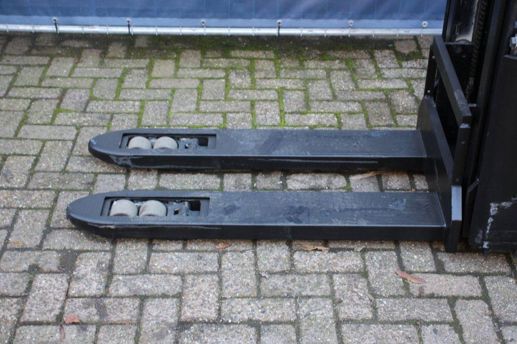 Stapelaar Toyota SWE200D Elektrisch 2000kg 2.1m 2018