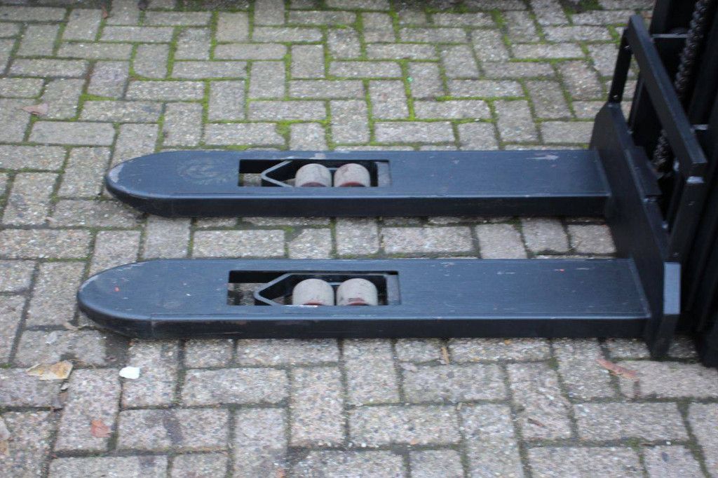 Toyota SWE120 Electric Stacker 1200kg 4.5m 2021