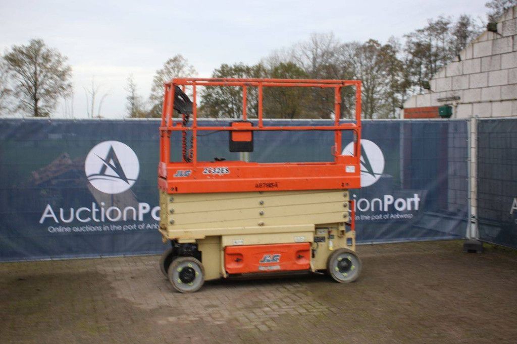 JLG 2632ES Electric Scissor Lift 9.77m 2015